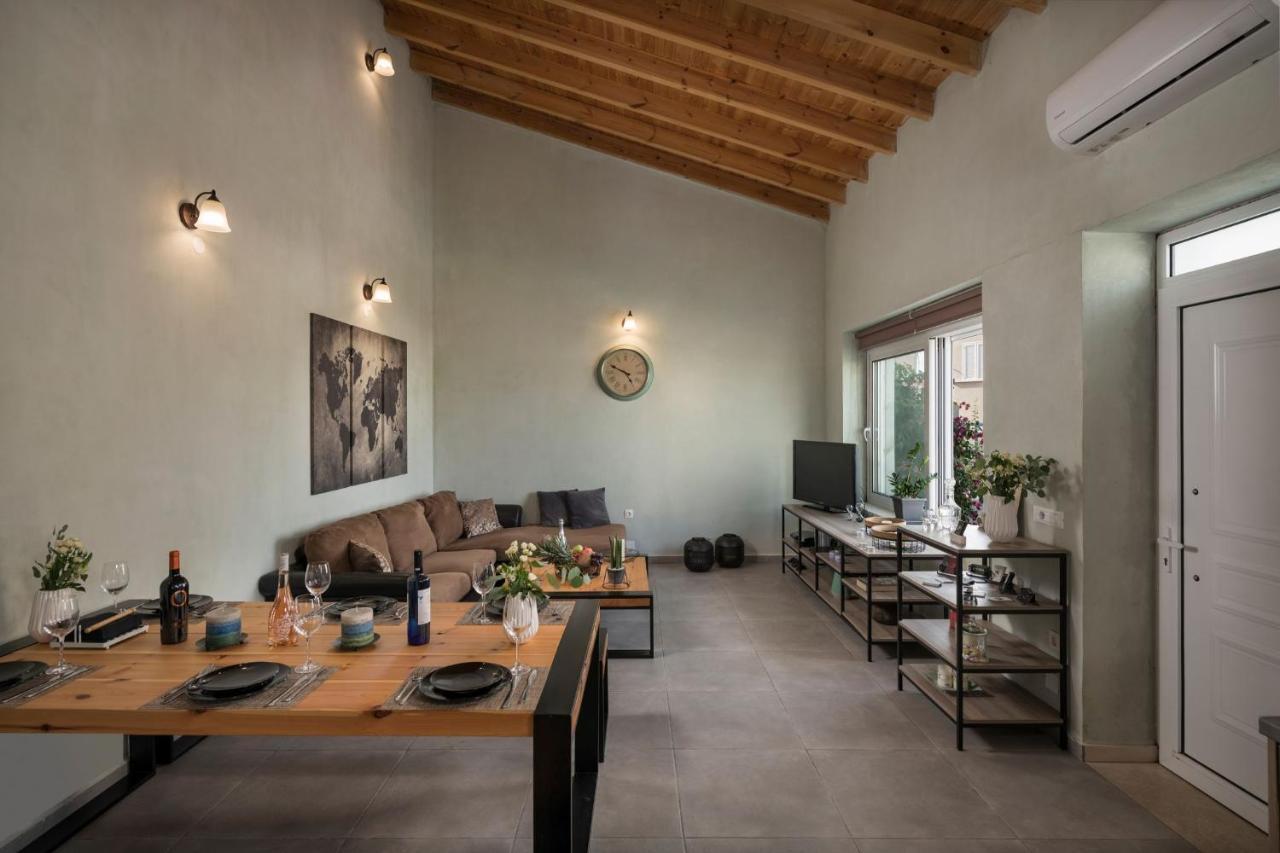 Villa Roxanne Galatas  Екстер'єр фото