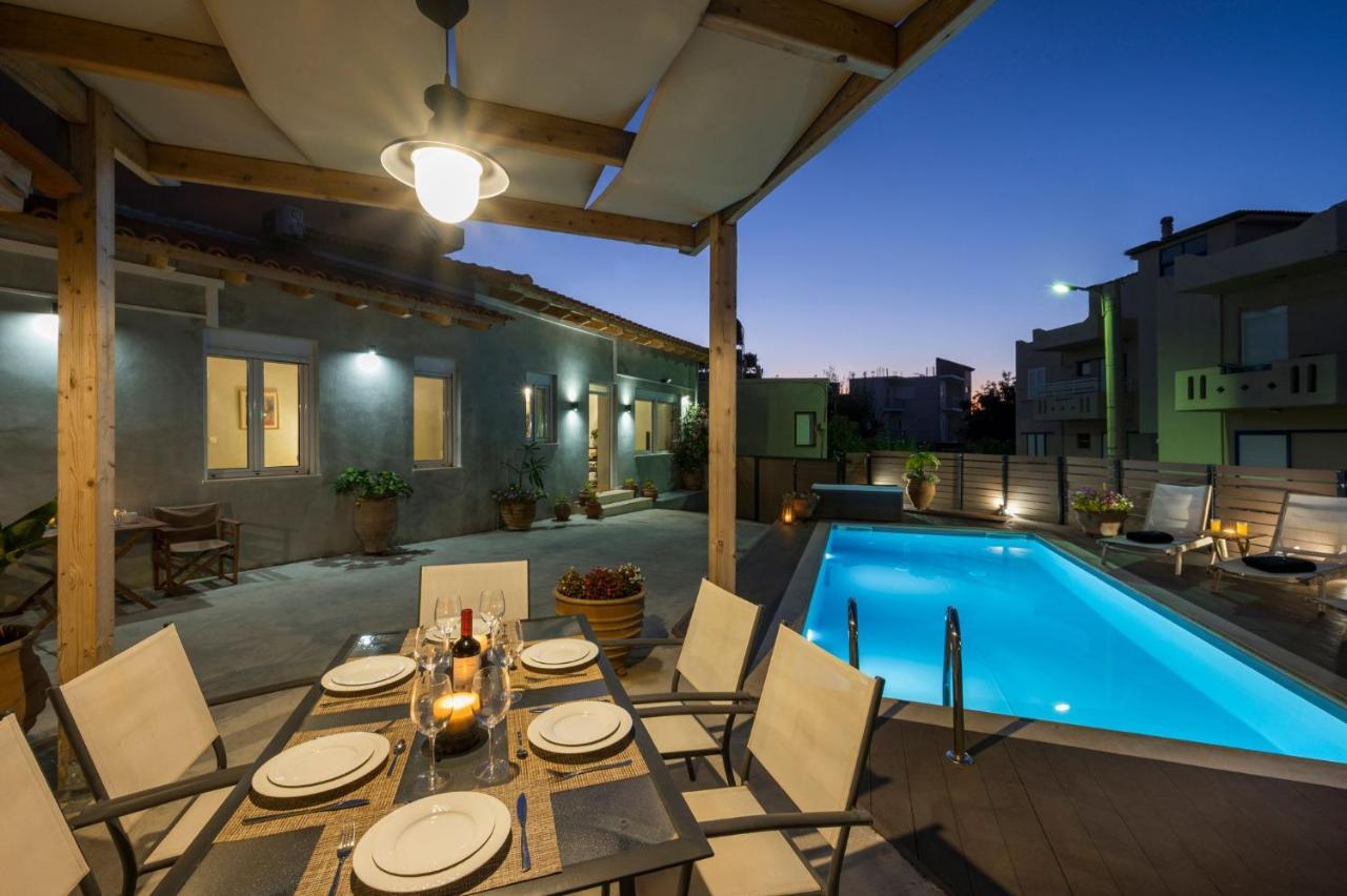 Villa Roxanne Galatas  Екстер'єр фото