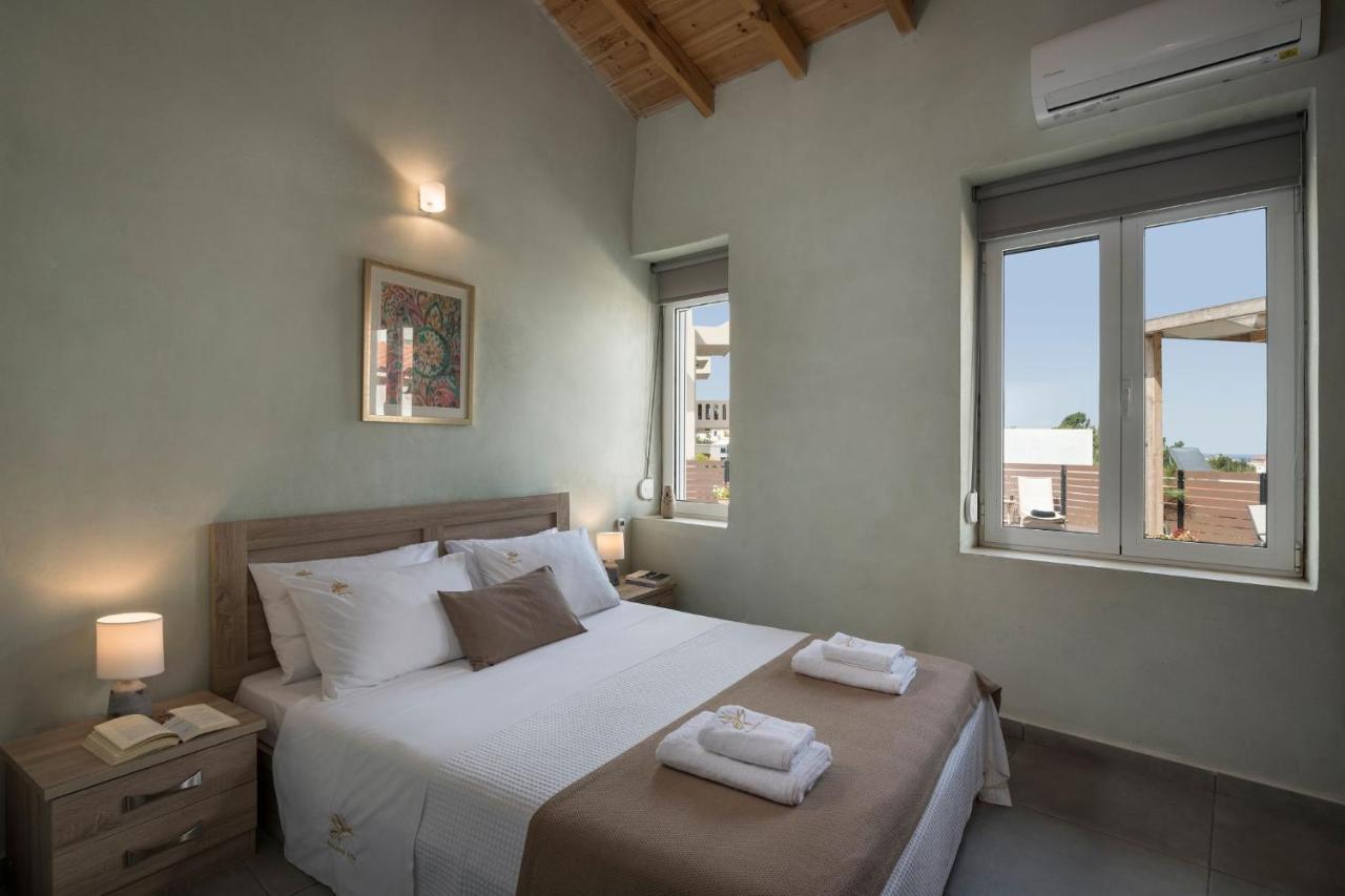 Villa Roxanne Galatas  Екстер'єр фото