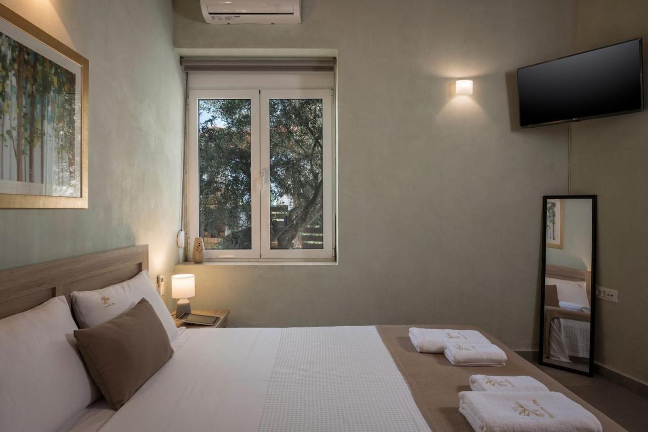 Villa Roxanne Galatas  Екстер'єр фото