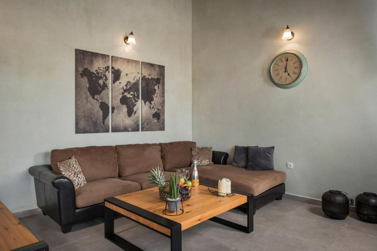 Villa Roxanne Galatas  Екстер'єр фото